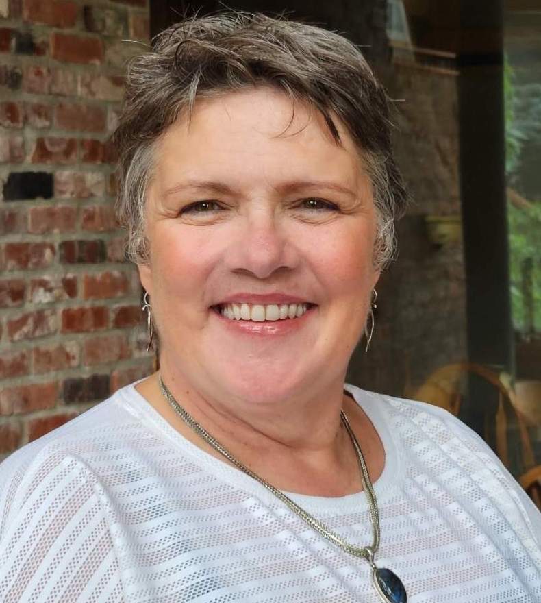 Lillian Lake, Student Advisor